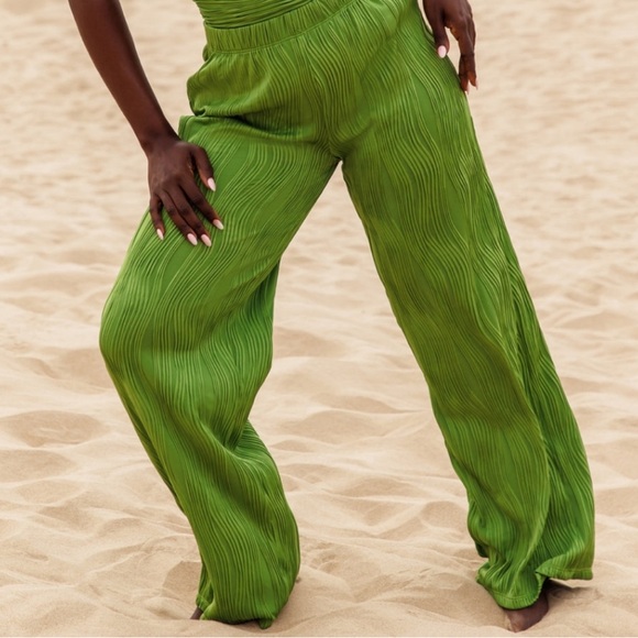 Matte Collection Lime Green Plisse Pleats Pants - Picture 1 of 3